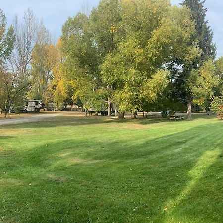 The Idaho Lodge & Rv Park Bonners Ferry Exterior photo