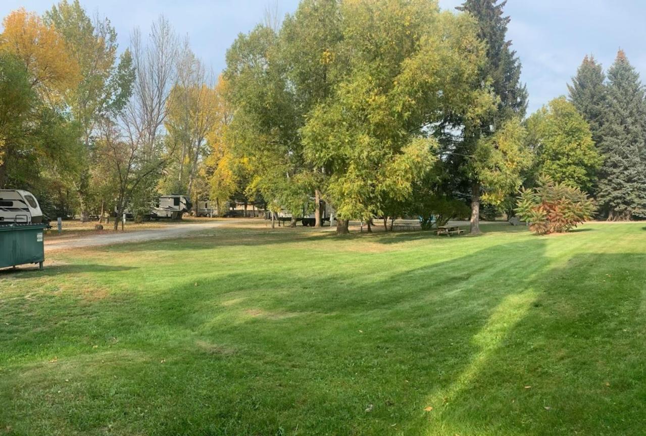 The Idaho Lodge & Rv Park Bonners Ferry Exterior photo